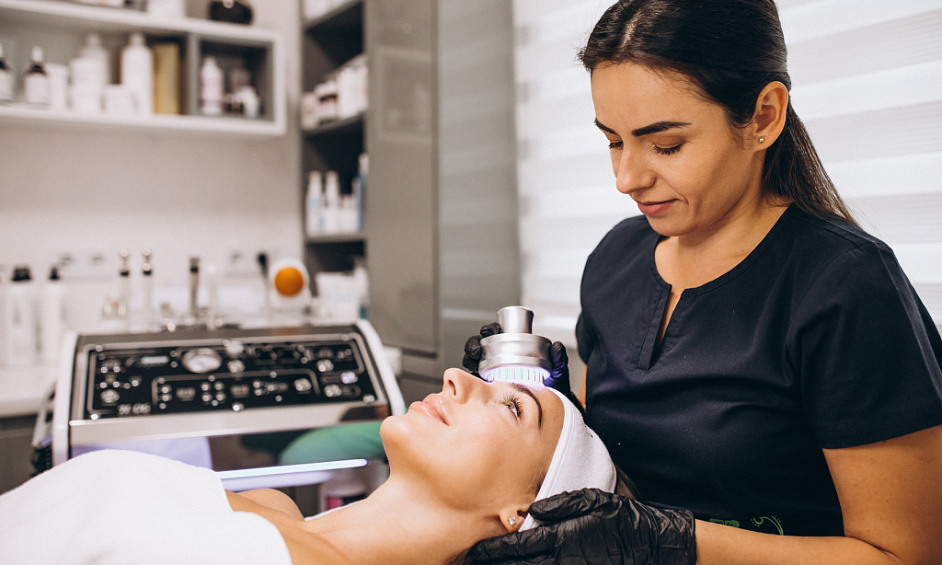 Fully Managed Beauty Clinic | 15km South Adelaide CBD 1