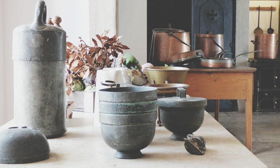 Premium Australian Artisan Homewares Brand, $1M+ Revenue, 285,000+ Followers 1 Premium Australian Artisan Homewares Brand, $1M+ Revenue, 285,000+ Followers 1