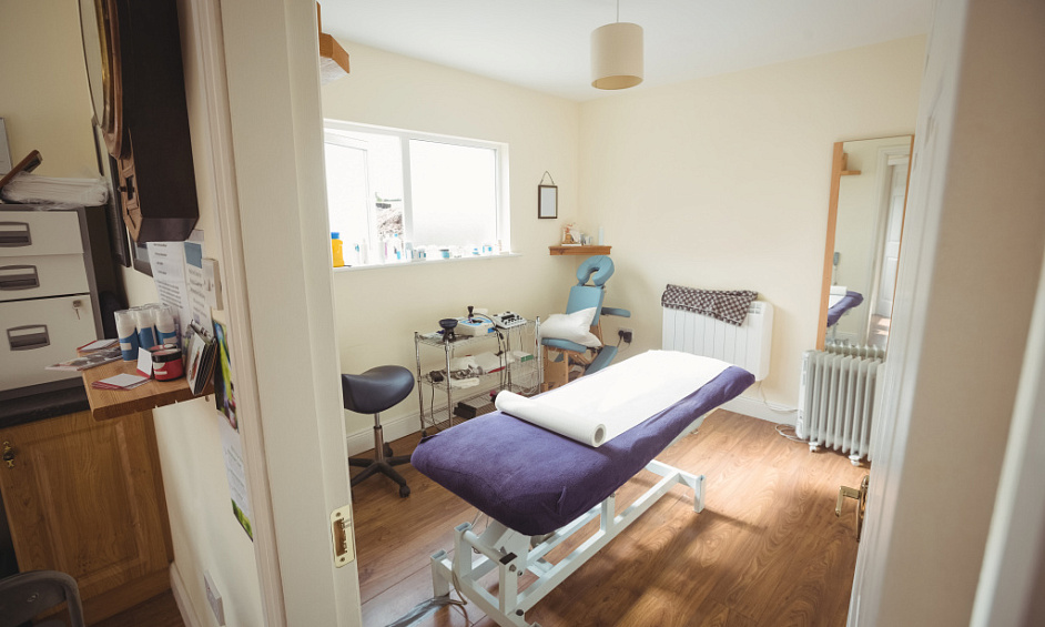 Established Personal Treatment Clinic | Perth, SOR 1