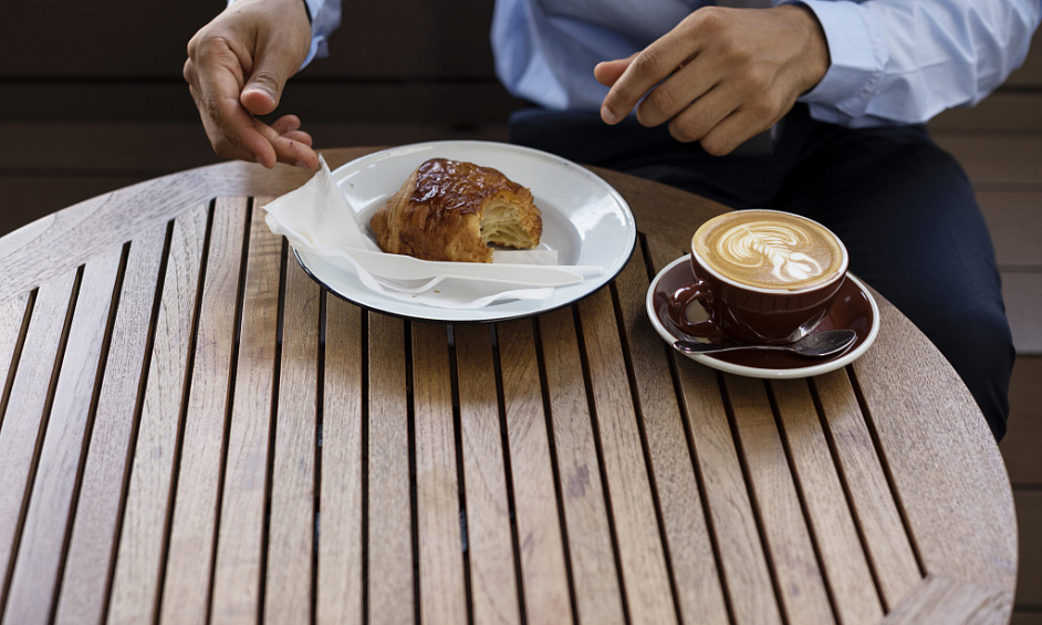 Stunning Café – On Trend Fitout – Gold Coast 1