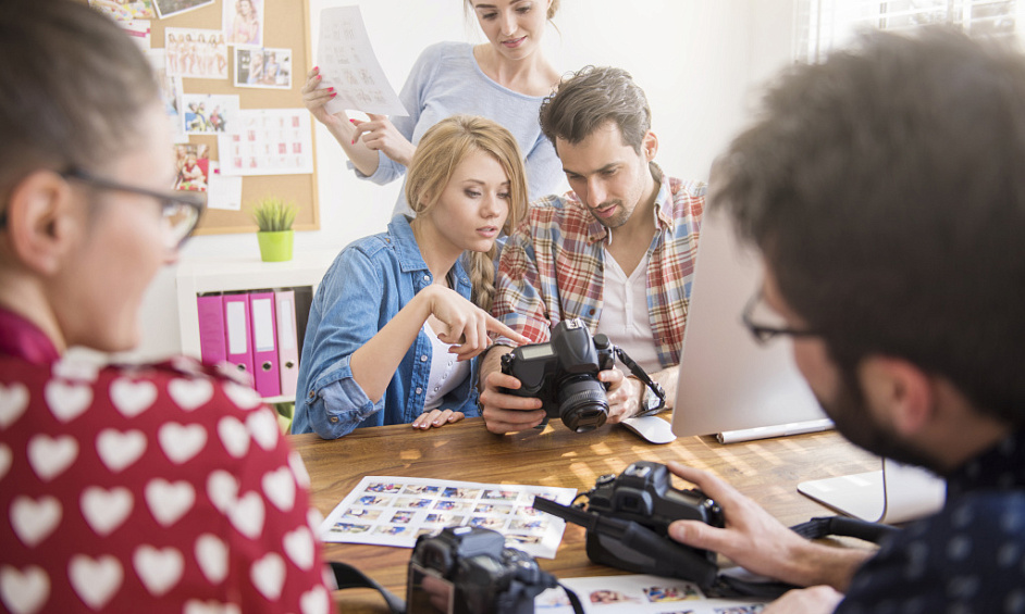 Profitable and Leading Family-Focused Media & Events Business 1