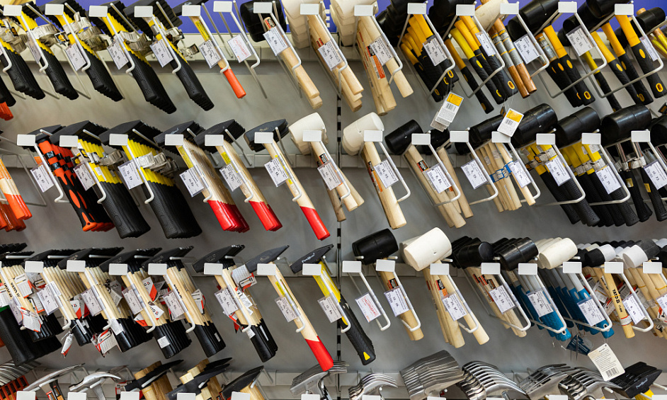 Property & Mitre 10 Hardware Business - Shark Bay 1