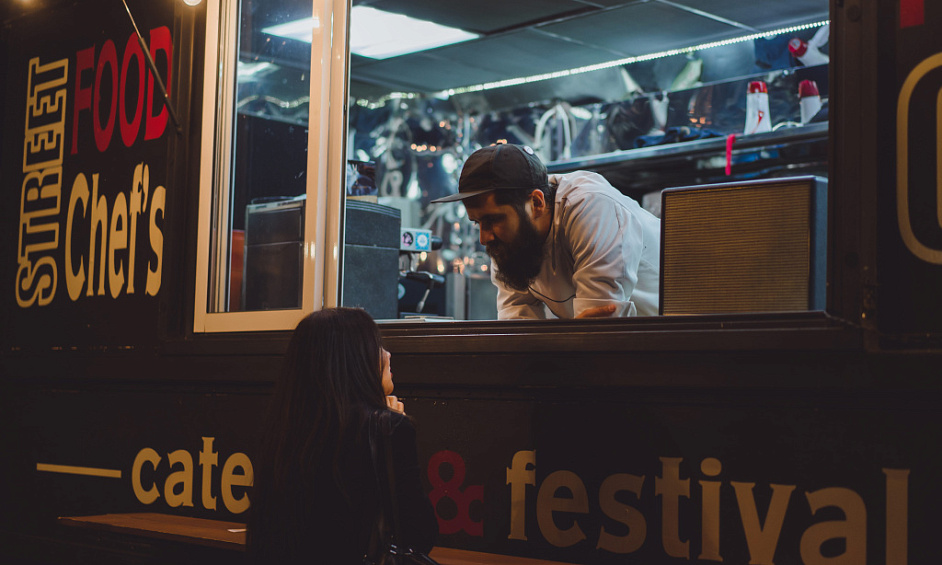 36772 - Popular Food Truck Catering Business Opportunity 1