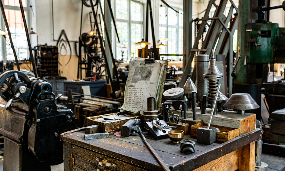 Well-Established Engineering & Machine Shop for Sale in Welshpool 1 Well-Established Engineering & Machine Shop for Sale in Welshpool 1