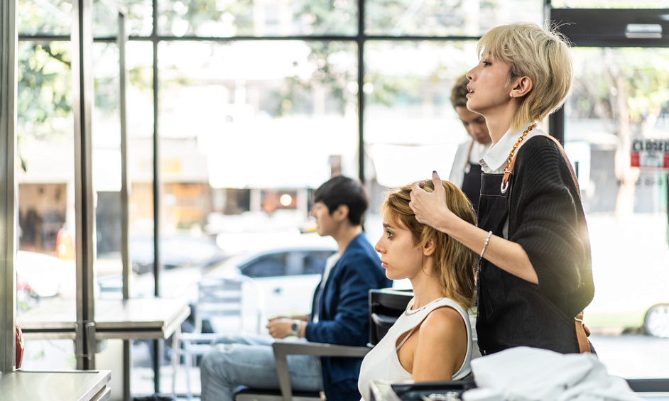 Established Hair Salon in Prime Burleigh Heads Location 1 Established Hair Salon in Prime Burleigh Heads Location 1