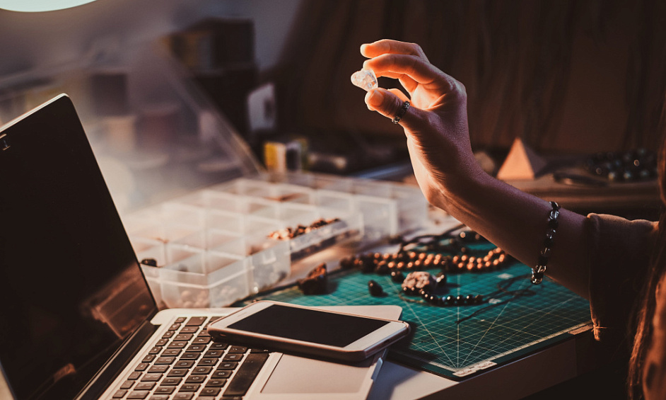 35351 Established Online Jewellery Store - Home Operated Business 1