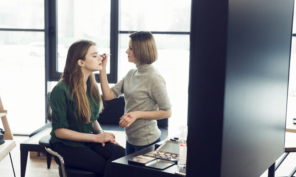 Growing Lash and Brow Salon For Sale 1