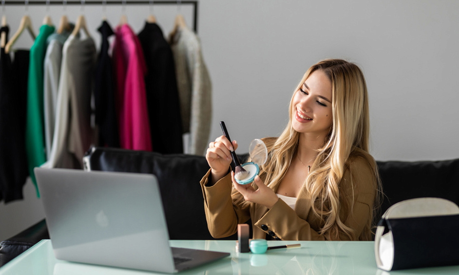 Successful eCommerce Fashion Brand with Global Customer Base 1