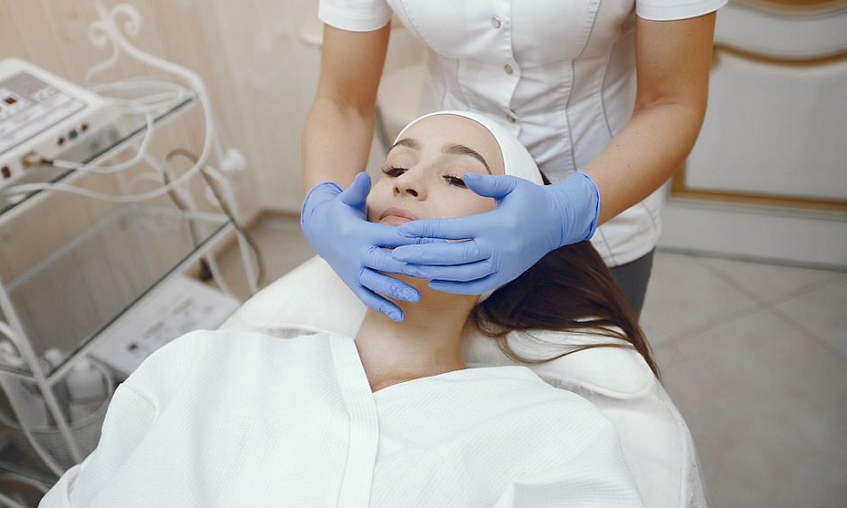 Exceptional Beauty Business Opportunity Established & Profitable 1