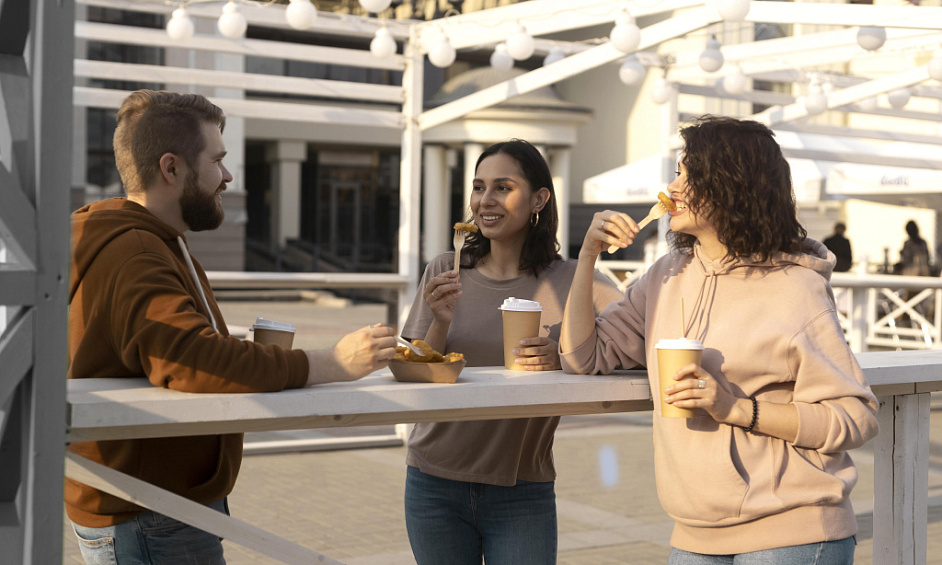 Cosy Cafe/ Restaurant For Sale - Raymond Terrace, NSW - Prime Shopping Centre Location - Weekly Turnover of $20K - Near New Fit-Out 1