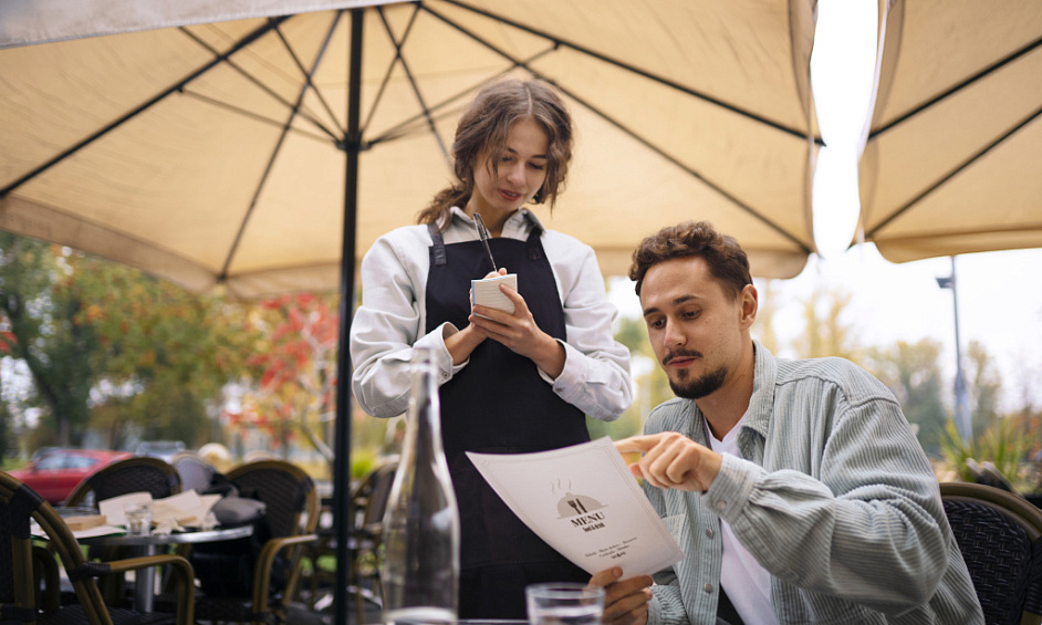 Oporto Sunbury - Brand New Store 1