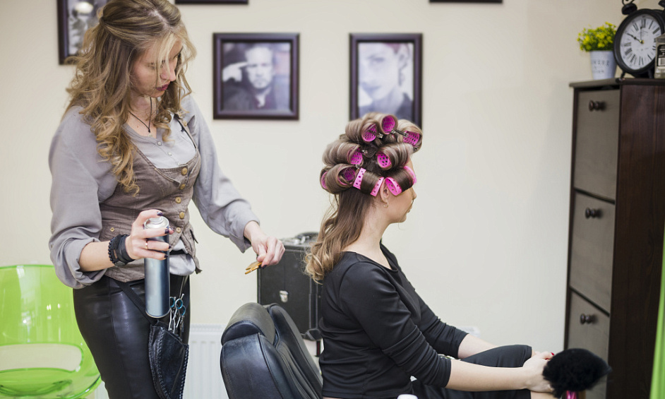 Established Hair & Beauty Salon, 40km North Adelaide CBD 1