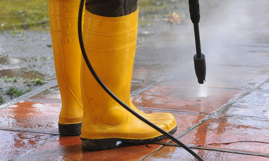 CORAL COAST PRESSURE CLEANING SOLUTIONS FOR SALE 1 CORAL COAST PRESSURE CLEANING SOLUTIONS FOR SALE 1