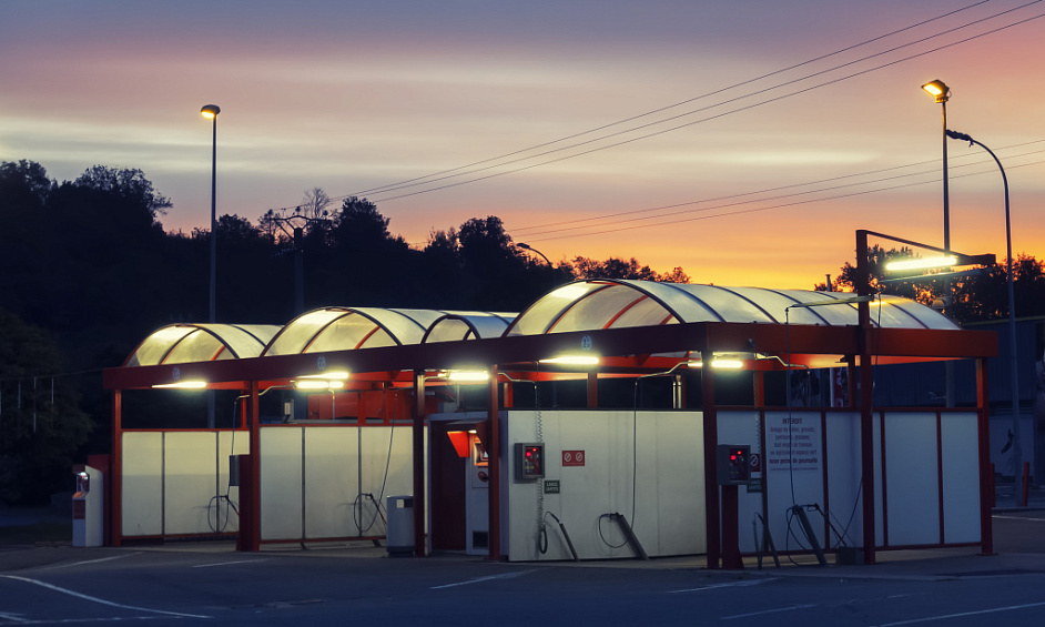 Service Station with the Property in Central Coast NSW 1
