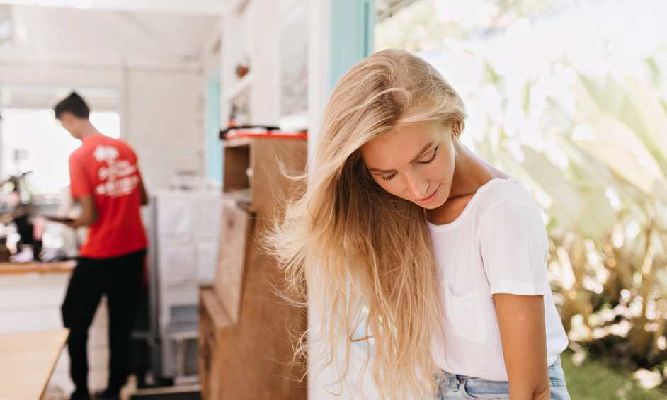 Extensions & Blonde Specialist Hair Salon - Profitable & Recently Fitted 1